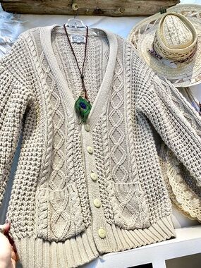 Farmhouse cottage-core boho cable know spring cardigan w cabin prairie vibe